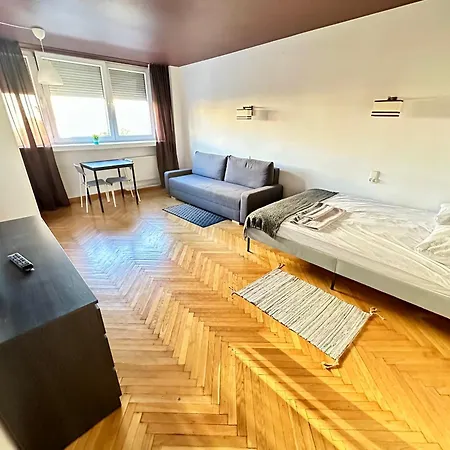 Apartament Wawa App 39 *